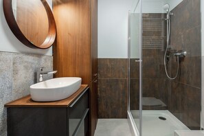 Apartamento, vistas a la ciudad | Baño