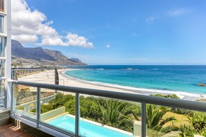 6 bedrooms, Internet - Camps Bay 6bed w Ocean Views and Pool Villa Sevara (Cape Town)