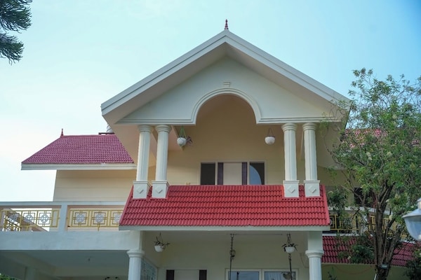 Priya Palace Resort Events Swimming Pool - Kodaikanal