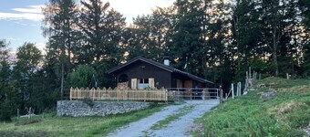 Cabin 'Kappacher' with Mountain View, Private Terrace and Wi-Fi
