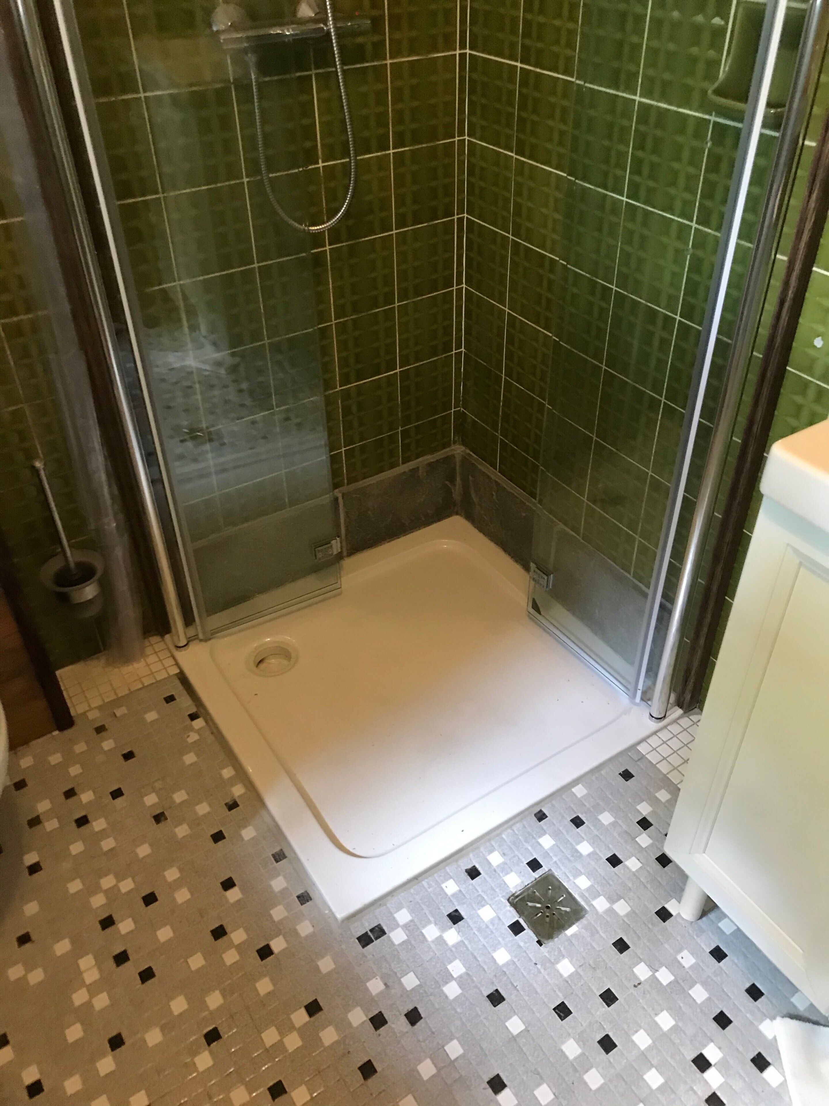Shower, towels