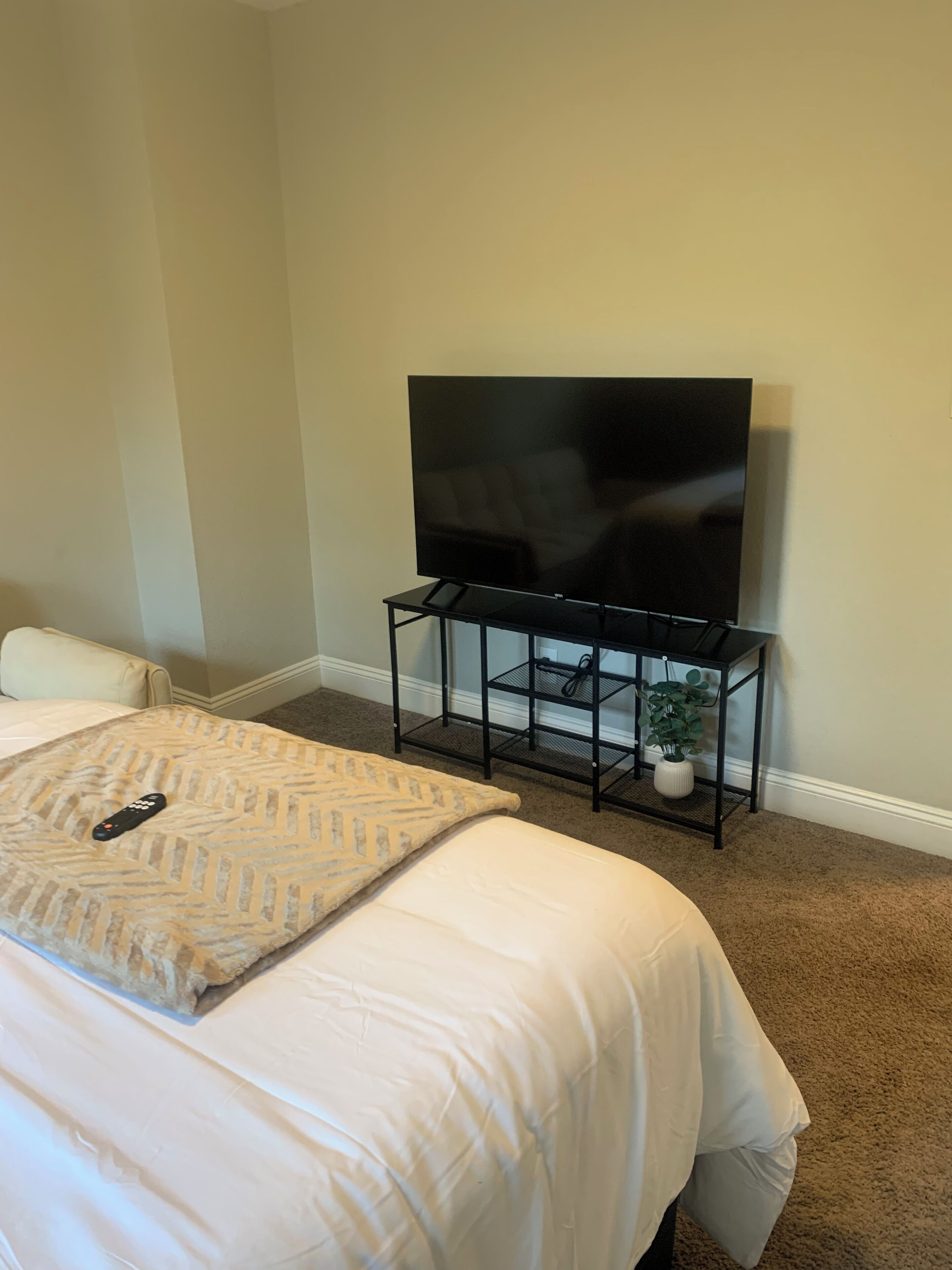 2 chambres, fer et planche à repasser, Wi-Fi gratuit, draps fournis