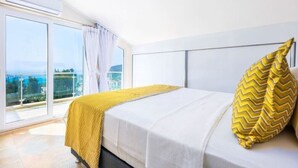 Unclassified image, 4 of 48, button - Spacious 5bedroom capacity villa in charming Antalya Kalkan perfect for families (Antalya)