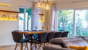 Unclassified image, 5 of 48, button - Spacious 5bedroom capacity villa in charming Antalya Kalkan perfect for families (Antalya)