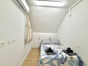 3 bedrooms, iron/ironing board, free WiFi, bed sheets - TERRASOL PENTHOUSE DUPLEX PENTHOUSE CENTER TORRE DEL MAR (Torre del Mar)