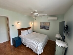 1 bedroom, iron/ironing board, free WiFi, bed sheets - Joe's Place- A Hidden Gem by the Bay (Port St Joe)