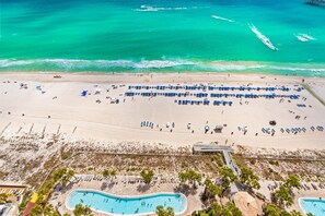 On the beach - High Floor 1 bedroom with Gulf Views Plus Bunk Beds (Panama City Beach)