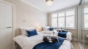 5 slaapkamers, een strijkplank/strijkijzer, wifi, beddengoed