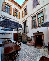 Açık havada yemek servisi