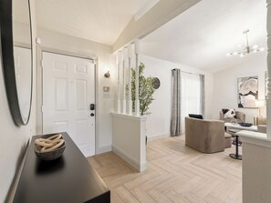 Interior - Berrywood Stay / Pool + Fire Pit + Foosball (Garland)