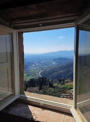 Interior - Podere il Leccio - Tuscan Farmhouse with Swimming Pool and View Lucchesi Hills (Croce)