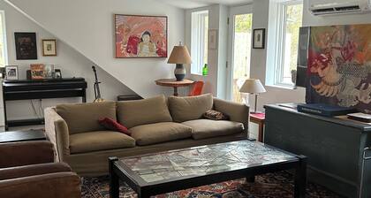 Restored barn in charming Lyme with studio apartment.