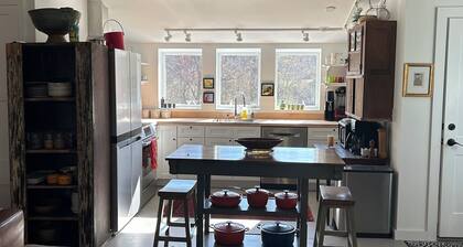 Restored barn in charming Lyme with studio apartment.