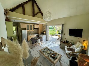 Interior - Charming gîte near the Côte Viticole (Chevigny-en-Valière)