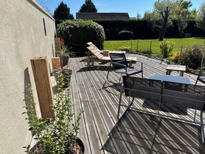 Terrace/patio - Charming gîte near the Côte Viticole (Chevigny-en-Valière)