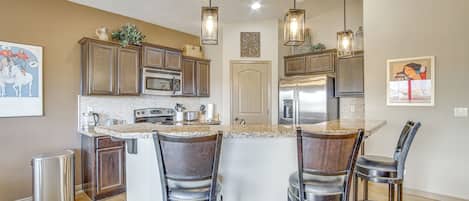 House (3 Bedrooms) | Interior