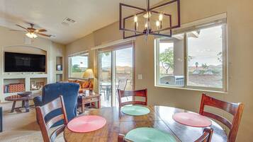 House (3 Bedrooms) | Interior