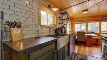 House (1 Bedroom) | Interior