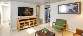 1 Mi to College of Idaho! Walkable Downtown Apt