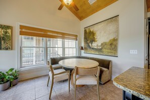 Interior - Pool & Boat Dock Access! Family Escape in Bremen (Bremen)