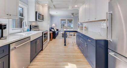 My Hanby Place - Pet Friendly Home in the Heart of Kure Beach!