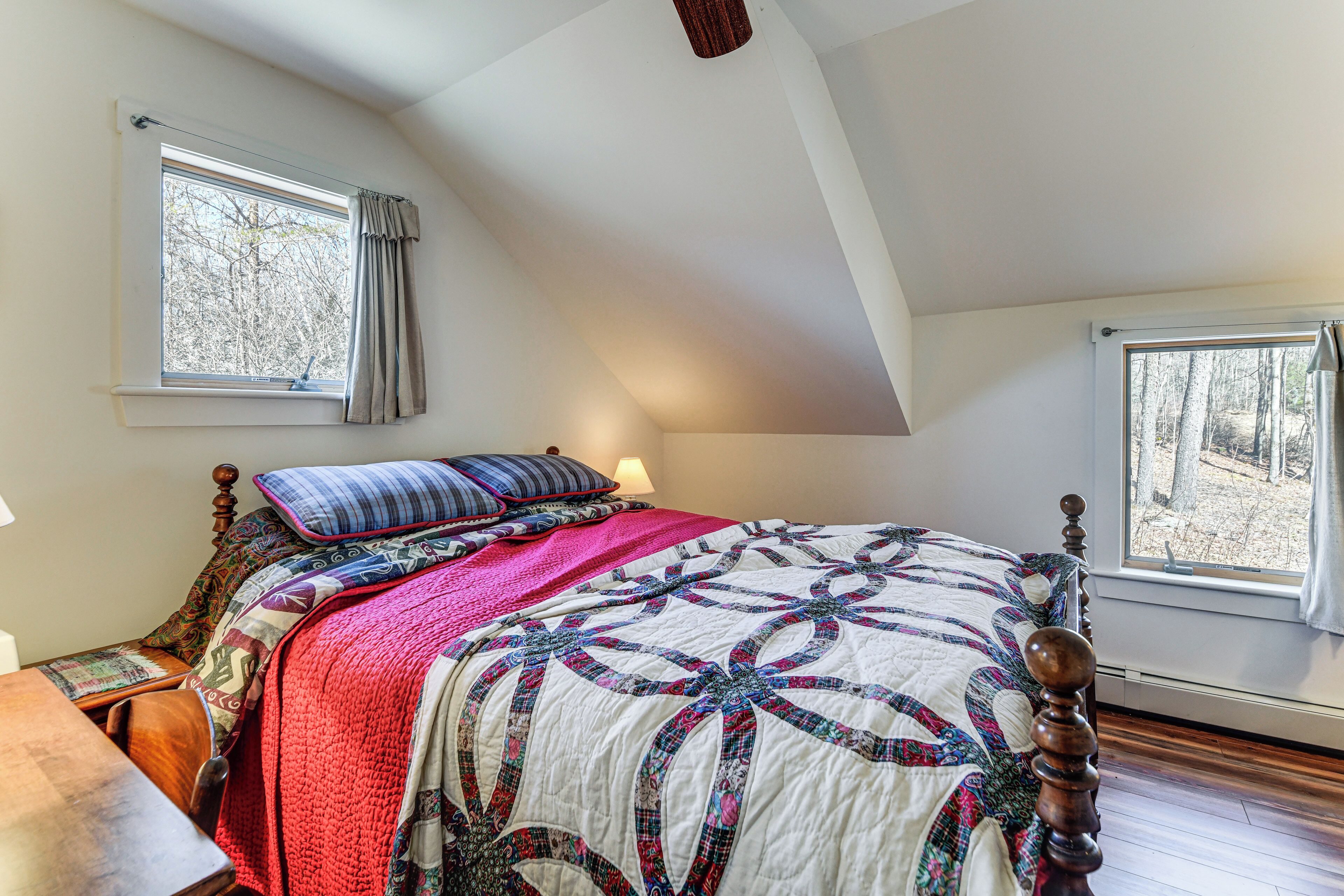 House (2 Bedrooms) | Interior