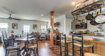 Group Friendly! Mtn-view Haven in Waterbury Center