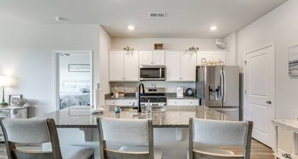 Gateway to Emerald Isle! Coastal Gem w/ Golf Cart