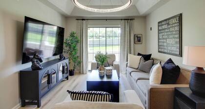 The Saint Hotel: Boutique Suite Near Overland Park