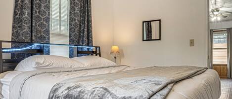 Casa (2 Bedrooms) | Interior
