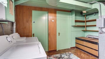 Apartment (1 Bedroom) | Interior