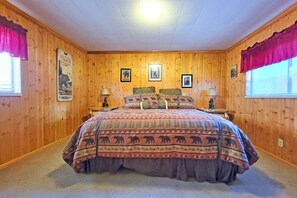 Interior - Home Less Than 1 Mi to Yellowstone Nat'l Park! (West Yellowstone)