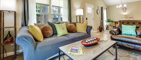 House (3 Bedrooms) | Front of property