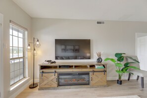 Interior - Gem w/ Stunning Lake Travis Views Overlooking Pool (Leander)
