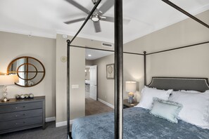 4 bedrooms, iron/ironing board, WiFi, bed sheets - Panoramic Stylish Gulf Retreat w/ Epic Pool Area (Panama City)