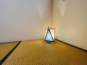 Interior - 4 minutes walk from the station, 120 ㎡ 4 bedrooms, 14 people can rent the entire second floor. Perfect for large groups. Fully equipped, convenient living. Nearby restaurants and convenience stores are available, and direct train access to Namba and Nihon (Shin-Imazato, Ikuno-ku, Osaka-shi,)