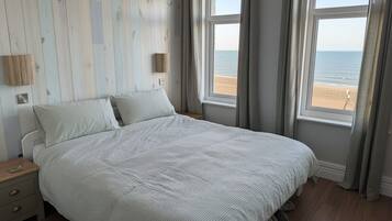 1 bedroom, iron/ironing board, Internet, bed sheets