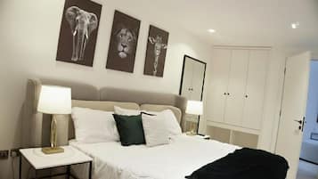 Deluxe Apartment, Balcony, City View