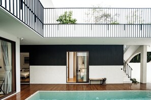 Pool - 4-bedroom villa in 4BR Villa with Mineral Pool & Rooftop in Bang Tao (Tambon Si Sunthon)