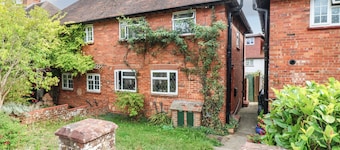 Daisy Cottage