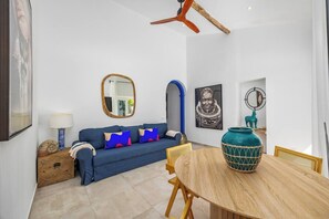 TV, offices - Blue Sardine near Beaches (Portimão)