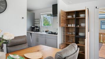 Kühlschrank, Ofen, Herdplatte, Geschirrspüler