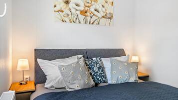 2 bedrooms, WiFi, bed sheets