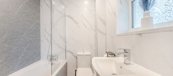 Modern 3 Bed House