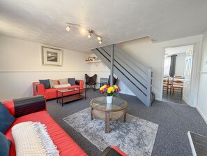 Floor plan - Pleasant View - 3 Bedroom Holiday Home - Pembroke (Pembroke)