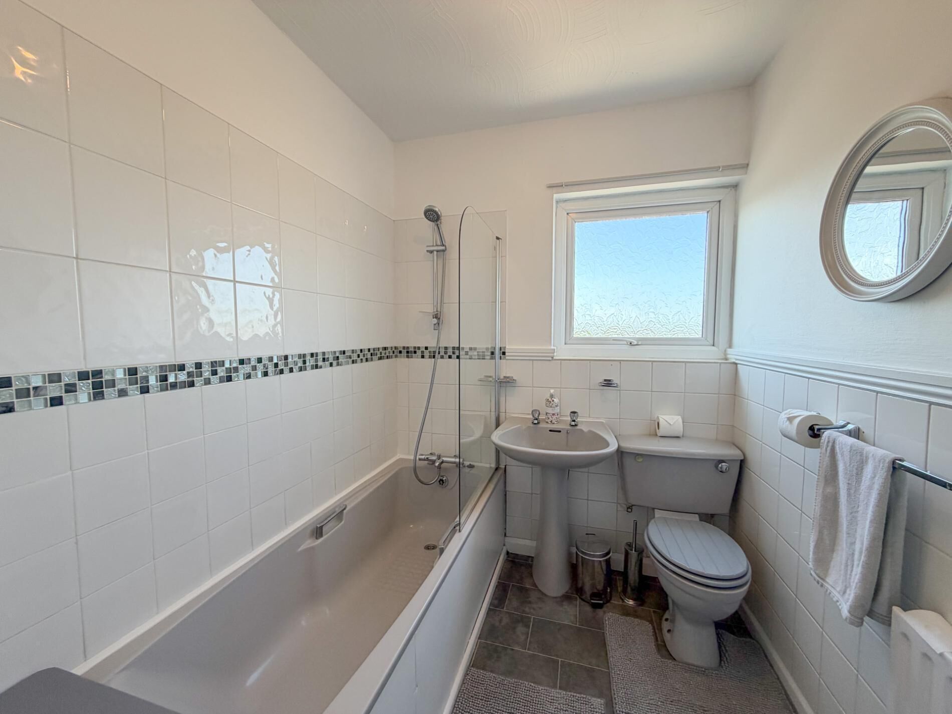 House (3 Bedrooms) | Bathroom