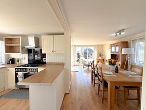 Apartment (3 Bedrooms) | Floor plan - Monkstone Lodge - 3 Bedroom Lodge - New Hedges (Tenby)