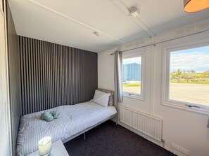 Apartment (3 Bedrooms) | Floor plan - Monkstone Lodge - 3 Bedroom Lodge - New Hedges (Tenby)