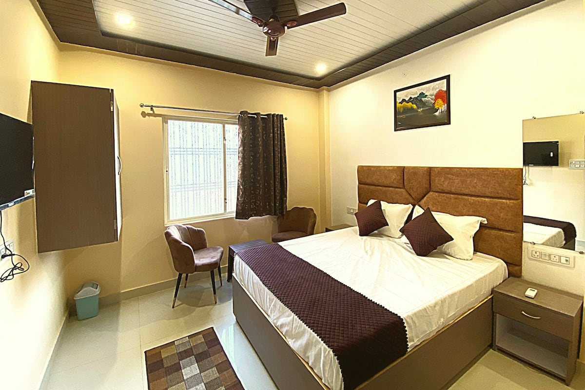 Deluxe Double Room | Desk, free WiFi