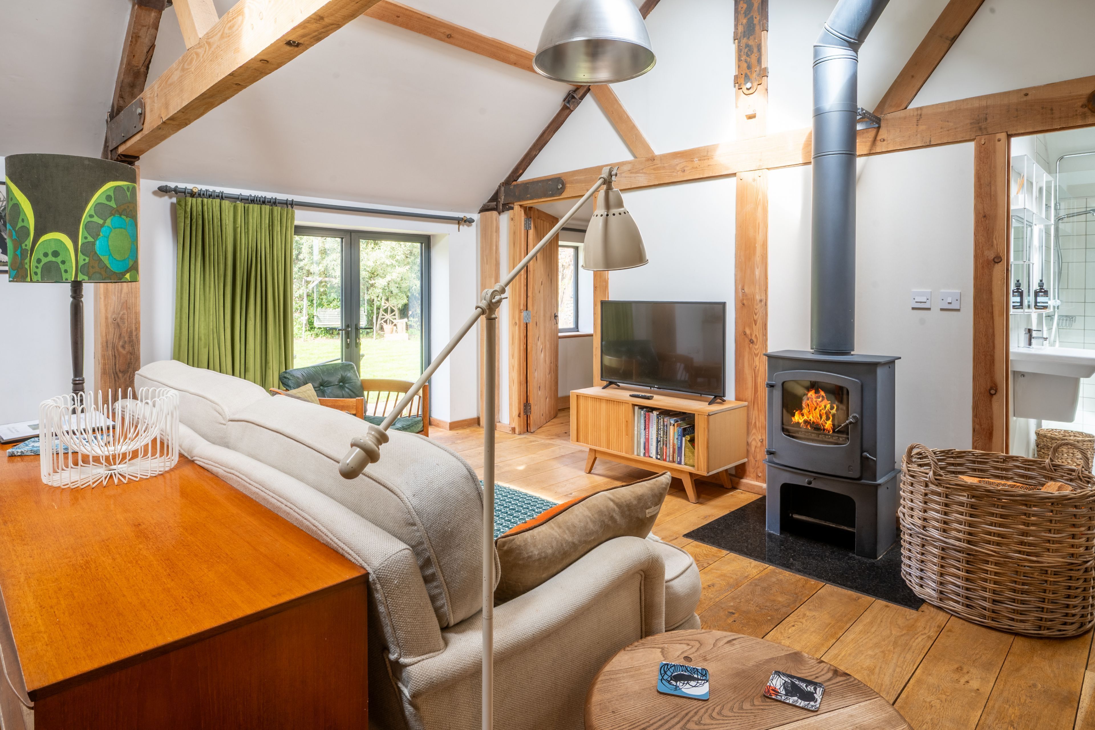 Fernseher, Kamin